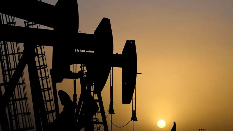 Brent Petrol 67,89 Dolar
